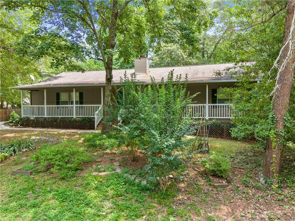 Property Photo: 3592 Lakeview Drive GA 30501