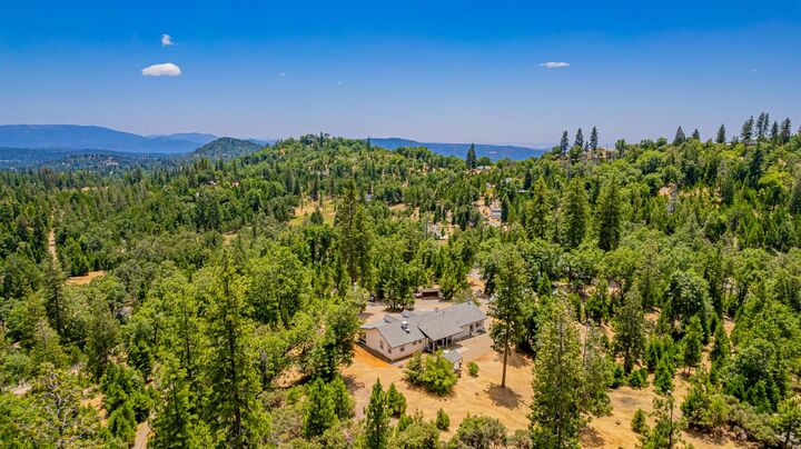 Property Photo: 53235 Finegold Creek Court CA 93643