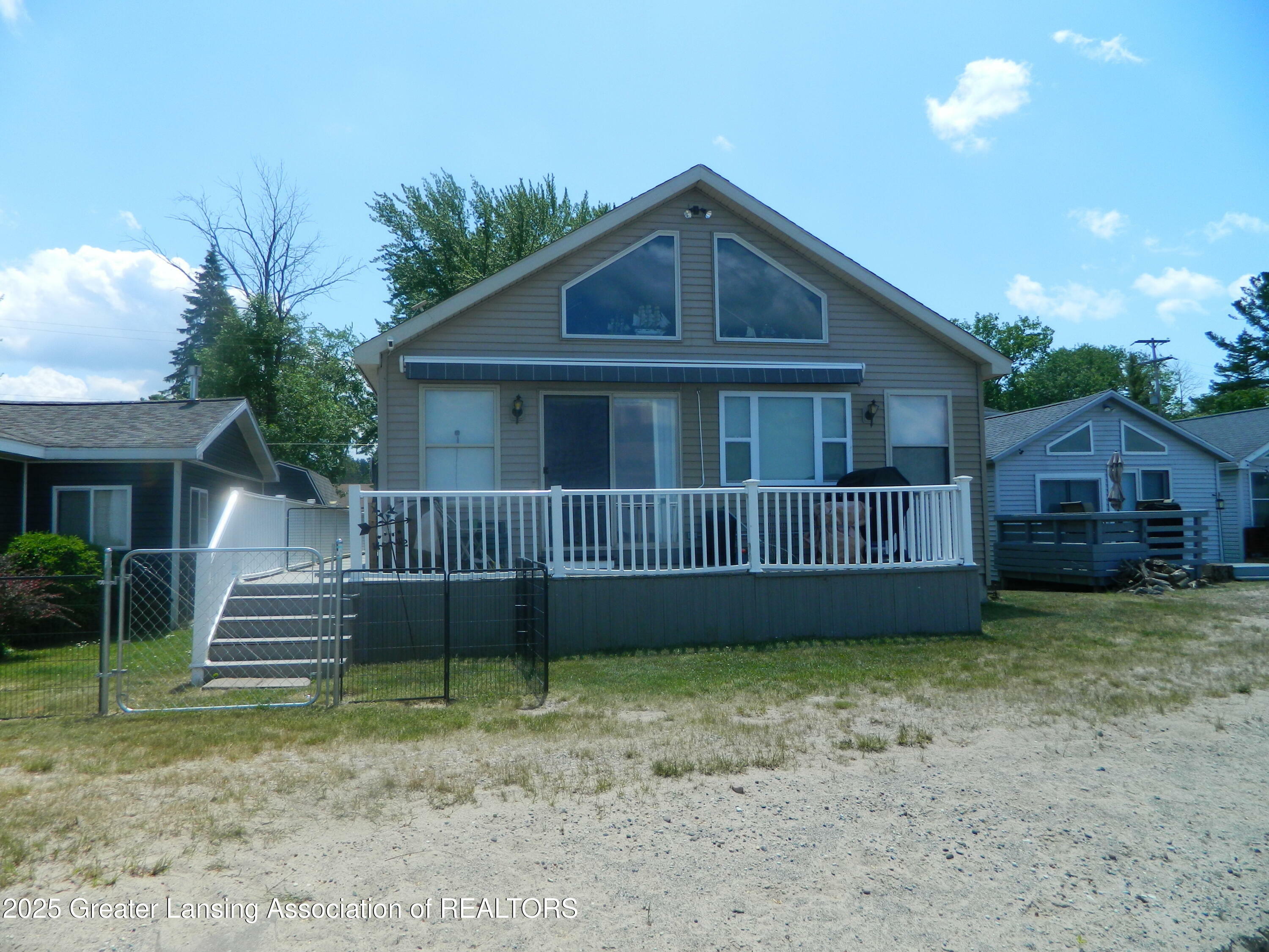 202 Broadway Road  Houghton Lake MI 48629 photo