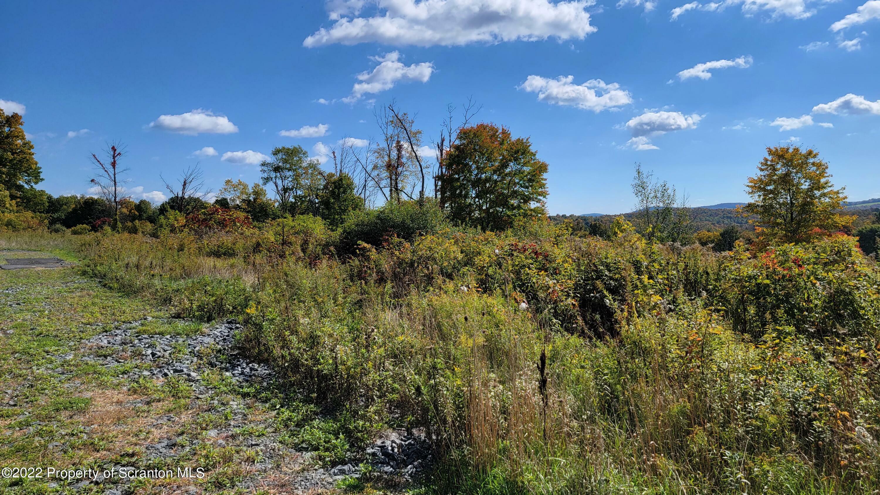 Property Photo:  46 Highpoint Drive  PA 18419 