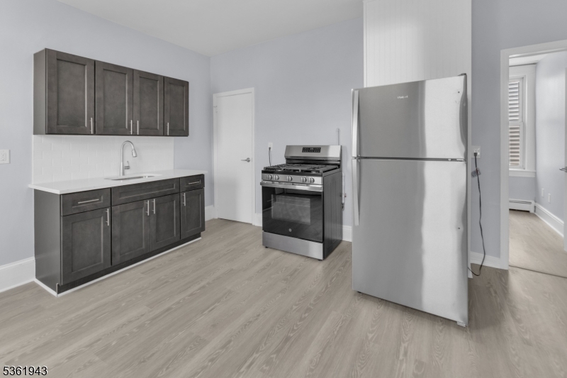 Property Photo: 215 Delaware St 5 NJ 07206
