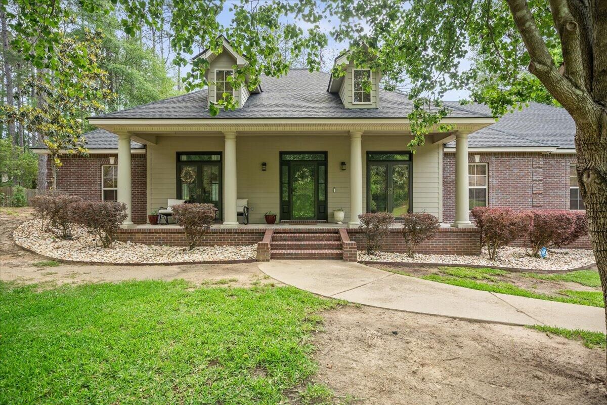 Property Photo: 85 Cambrooke MS 39402