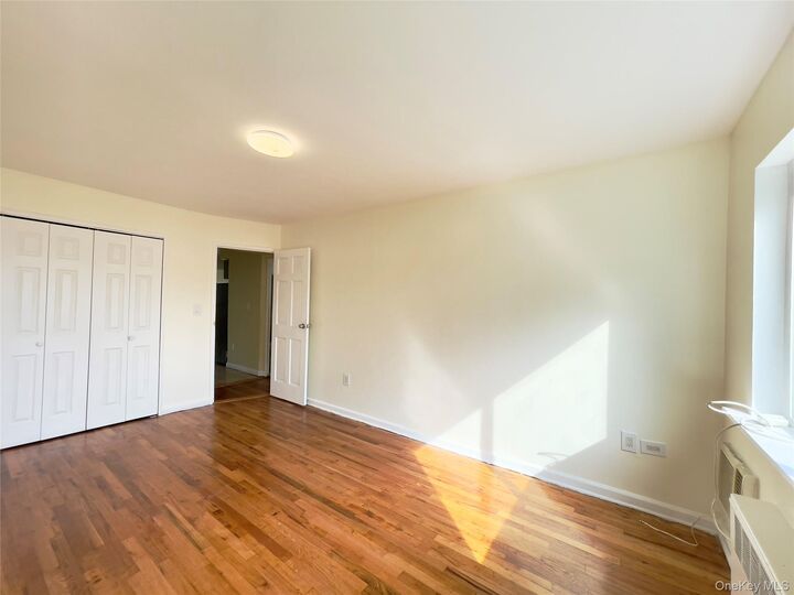 Property Photo:  3541 Ropes Avenue 2  NY 10475 