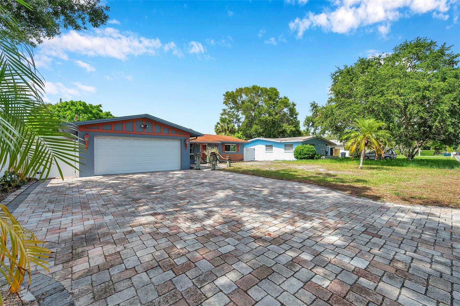 Property Photo: 1710 Townsend Street FL 33755