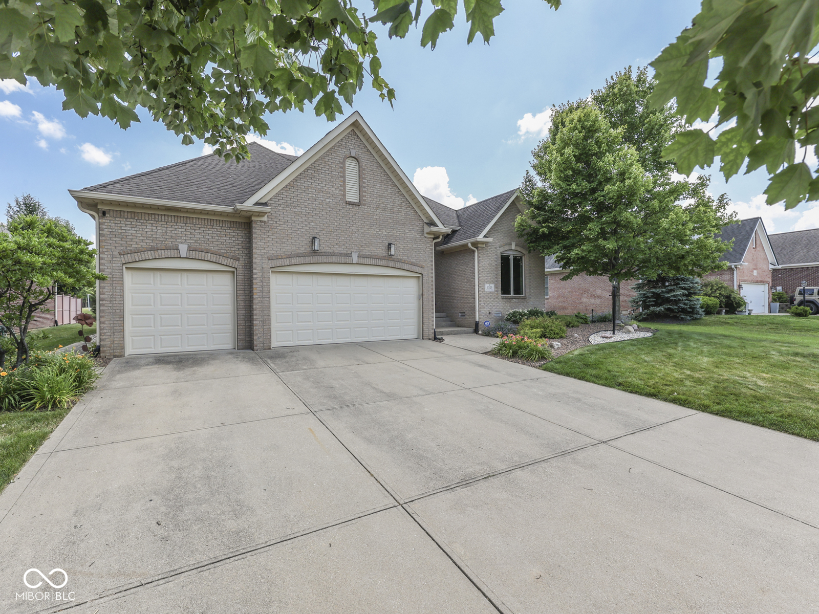 Property Photo: 6525 Carolina Boulevard IN 46217