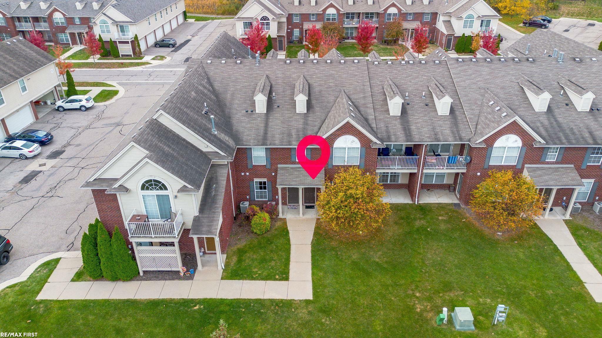 Property Photo: 29828 Fox Run Cir Circles Unit 100 MI 48092