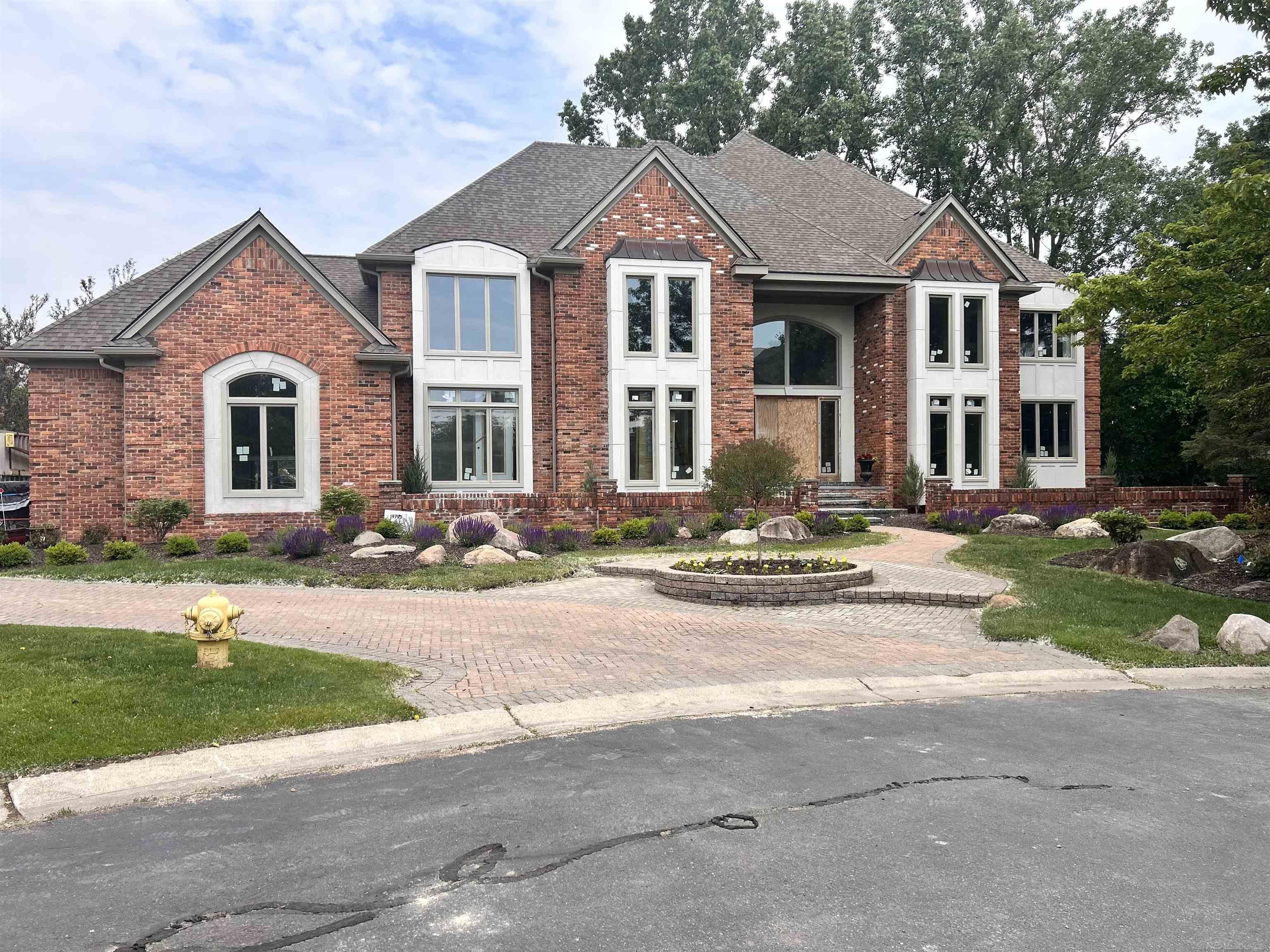 Property Photo: 19790 Westchester Drive MI 48038