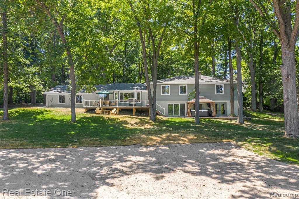 Property Photo: 396 Hickory Lane MI 48446 1341