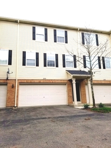 Property Photo: 255 Evergreen Circle 255 IL 60136