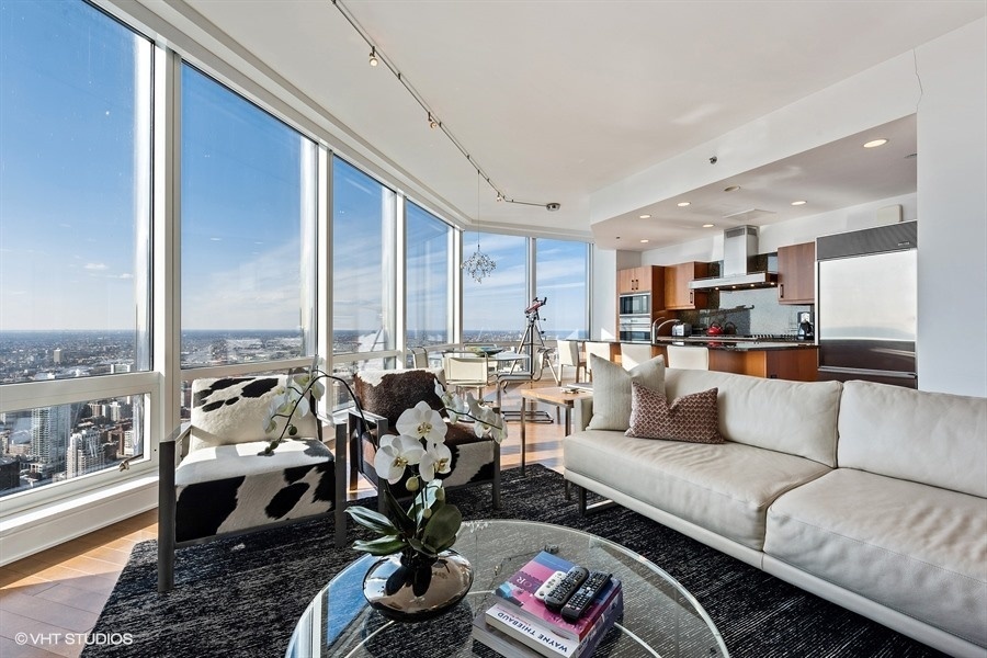 Property Photo: 401 N Wabash Avenue 57D IL 60611