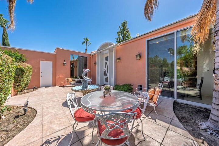 Property Photo:  47157 El Menara Circle  CA 92260 