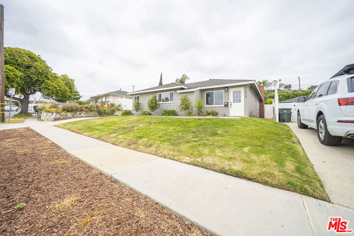 Property Photo:  2618 Brian Avenue  CA 90505 