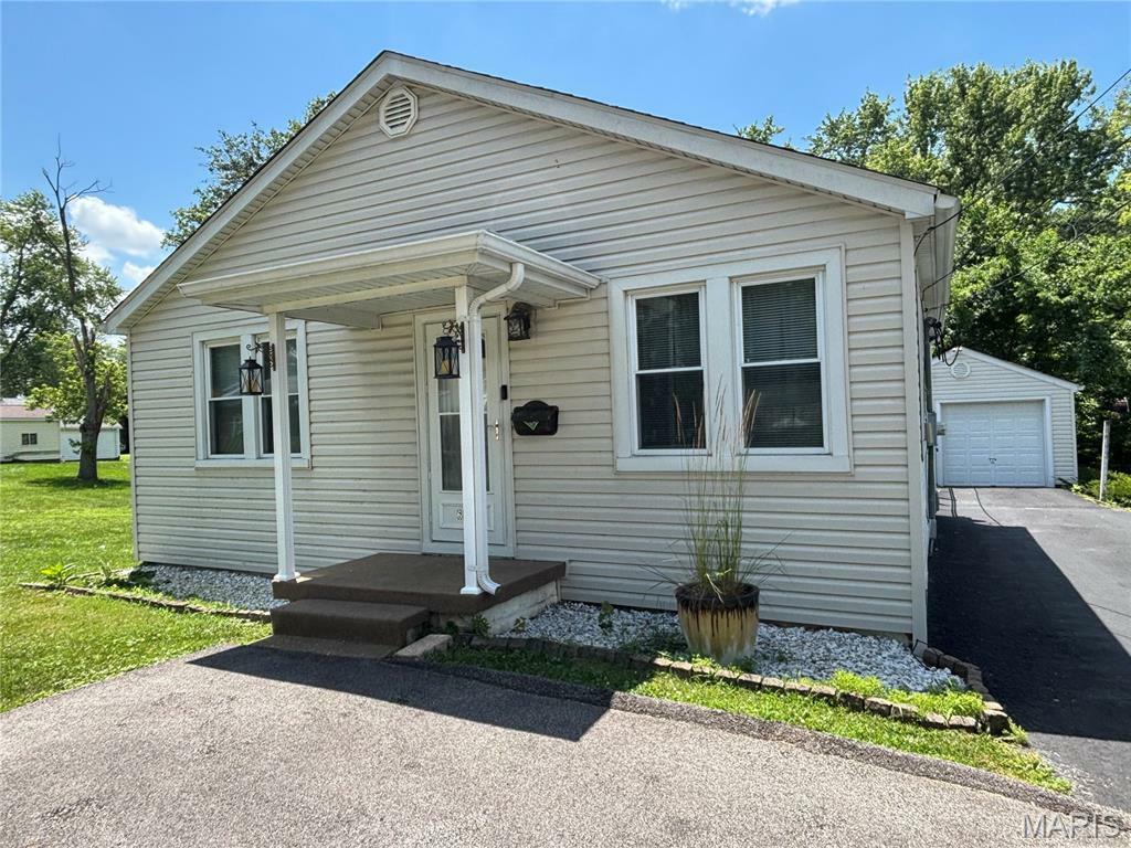 Property Photo: 612 W Morgan Street IL 62226