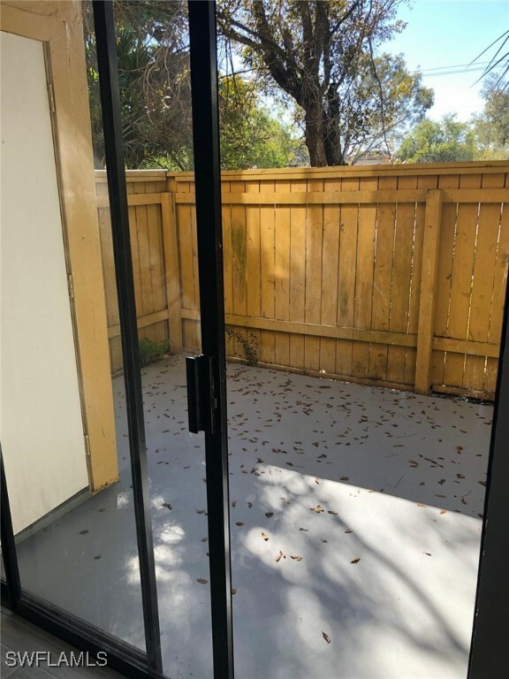 Property Photo: 2929 Winkler Avenue 1008 FL 33916