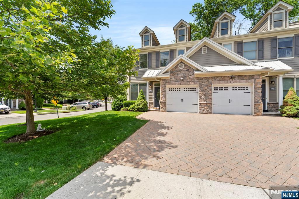 Property Photo: 901 Whitney Lane NJ 07401