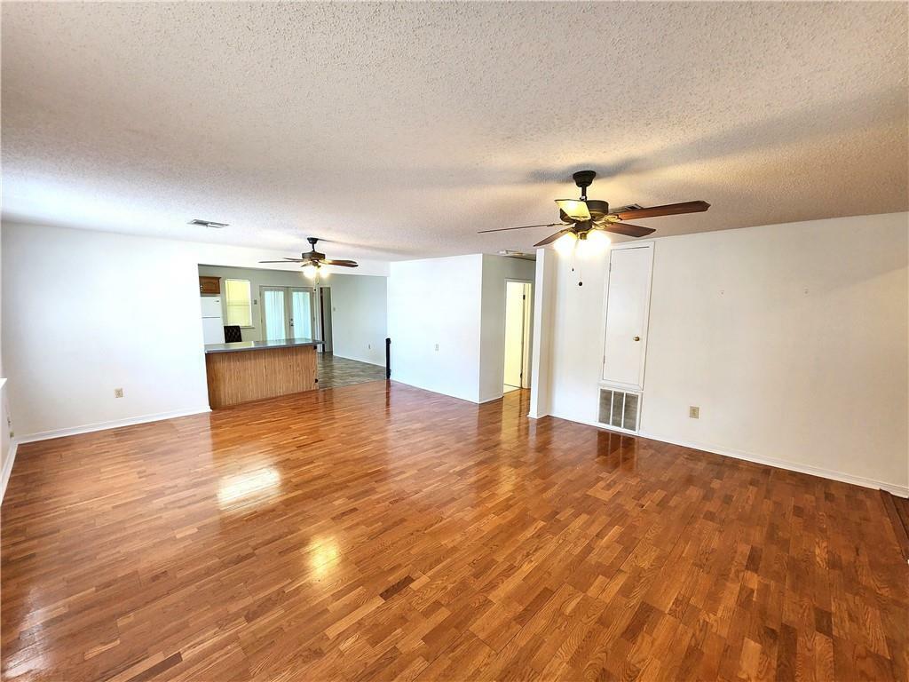 Property Photo: 104 Delta Street LA 70037