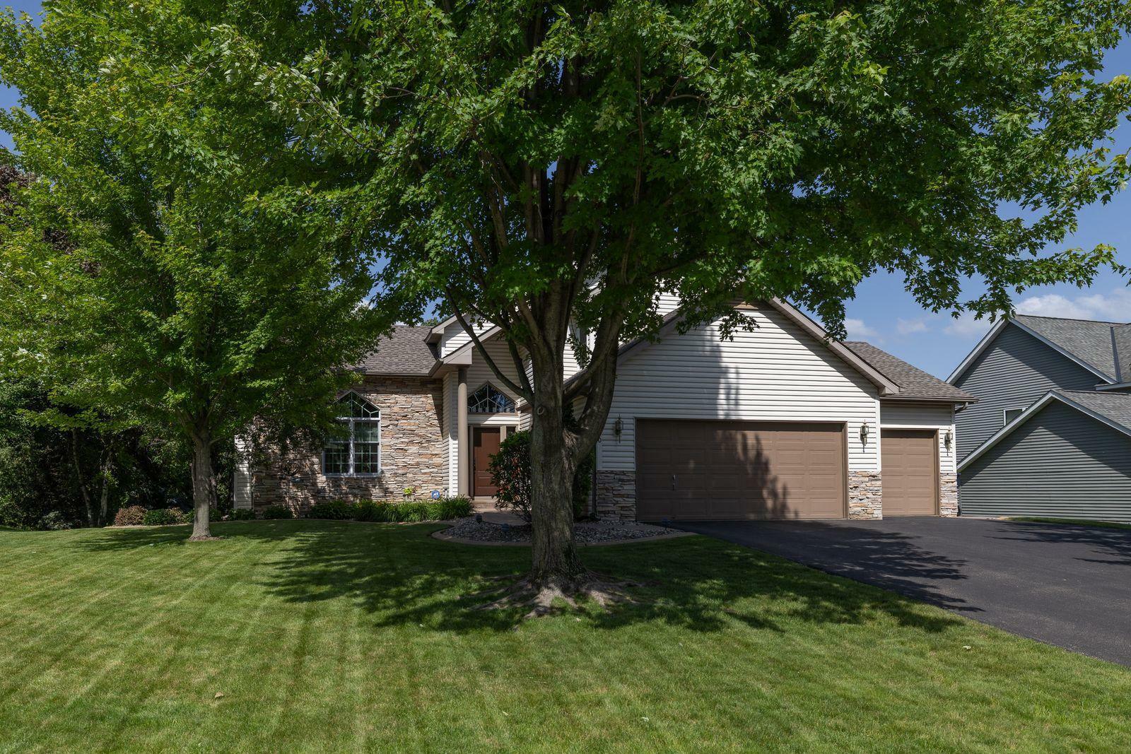 Property Photo: 16240 Kenora Court MN 55044