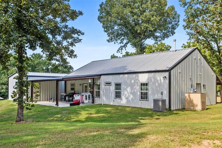 Property Photo: 1685 Fleming Road TX 75414
