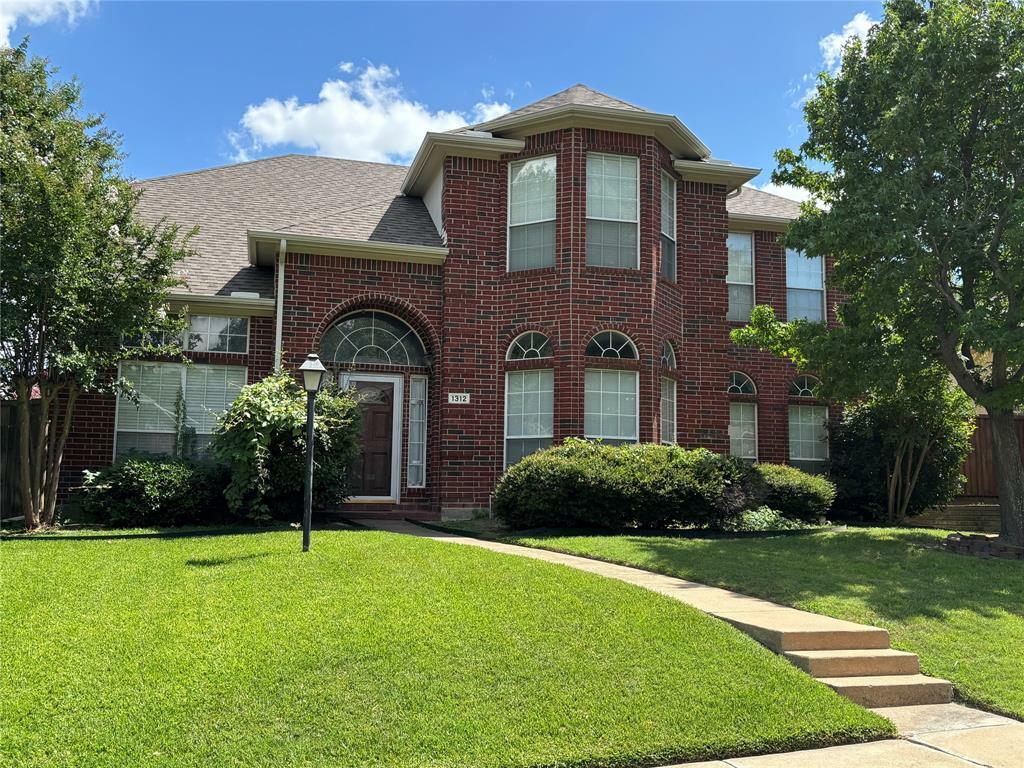 Property Photo: 1312 Burlington Drive TX 75025
