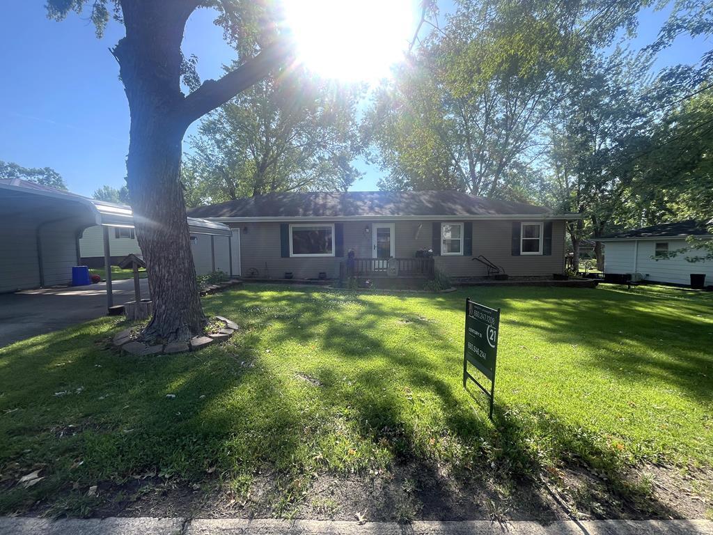 Property Photo: 1713 Fairchild Street MO 64601