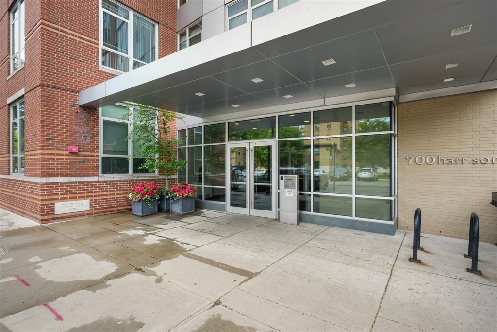 Property Photo:  700 Harrison Ave Ps3  MA 02118 