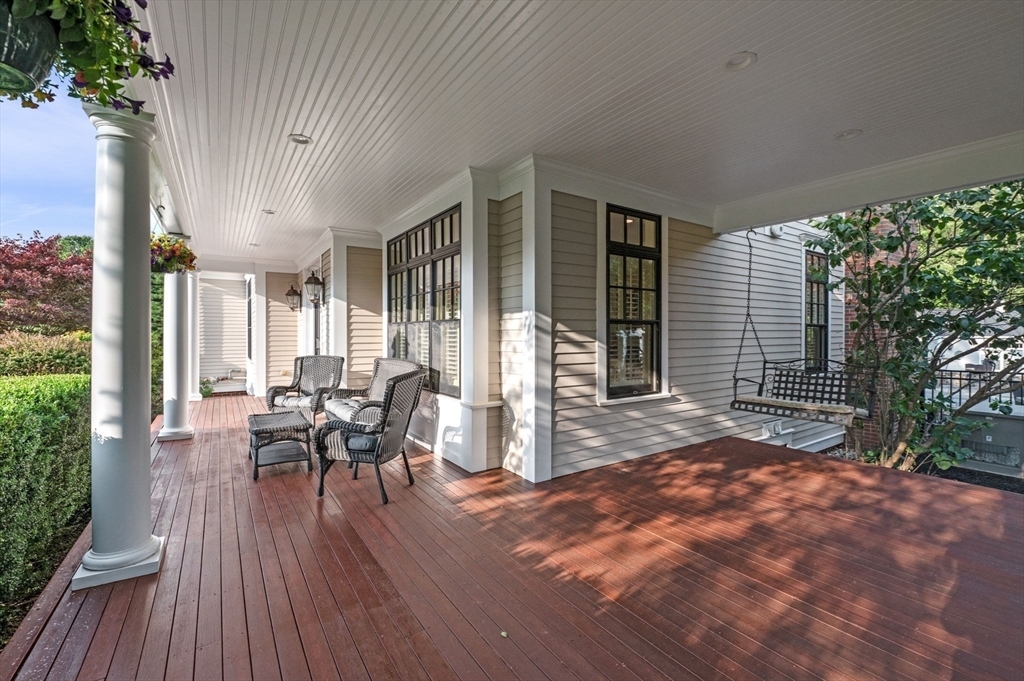 Property Photo:  5 Carolina Way  MA 01921 