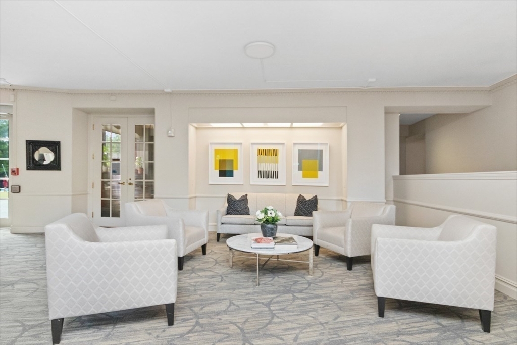 Property Photo: 280 Boylston St 110 MA 02467