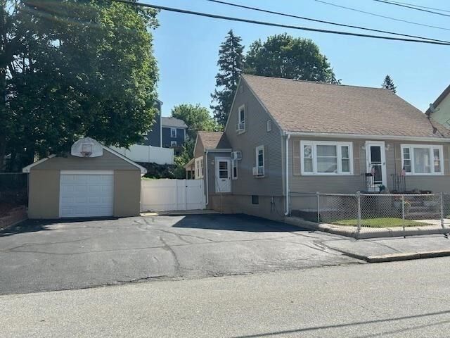 Property Photo:  10 Garfield Ave  MA 01801 