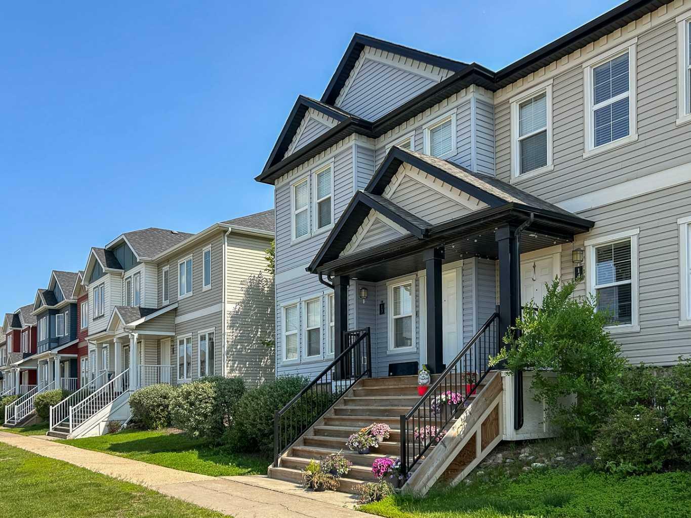 Property Photo: 300 Sparrow Howk 13 AB T9K 0Y6