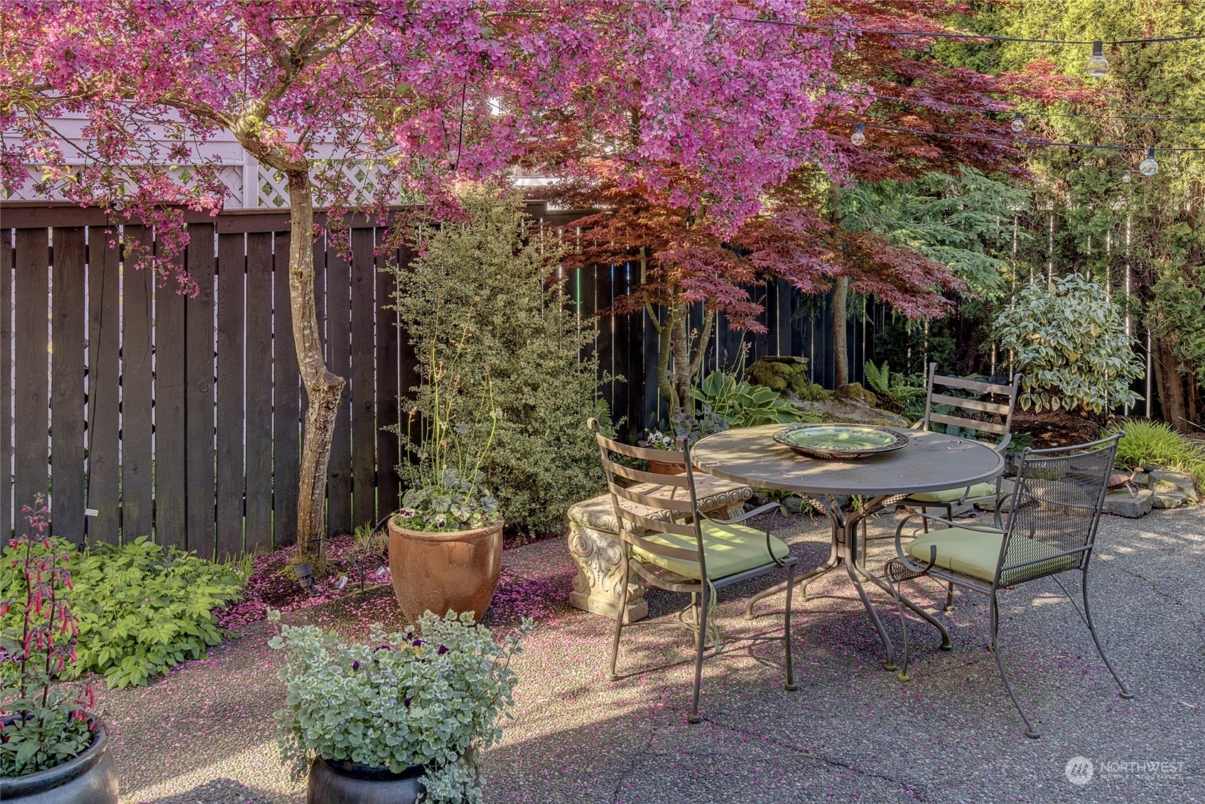 Property Photo: 2031 42nd Avenue E WA 98112
