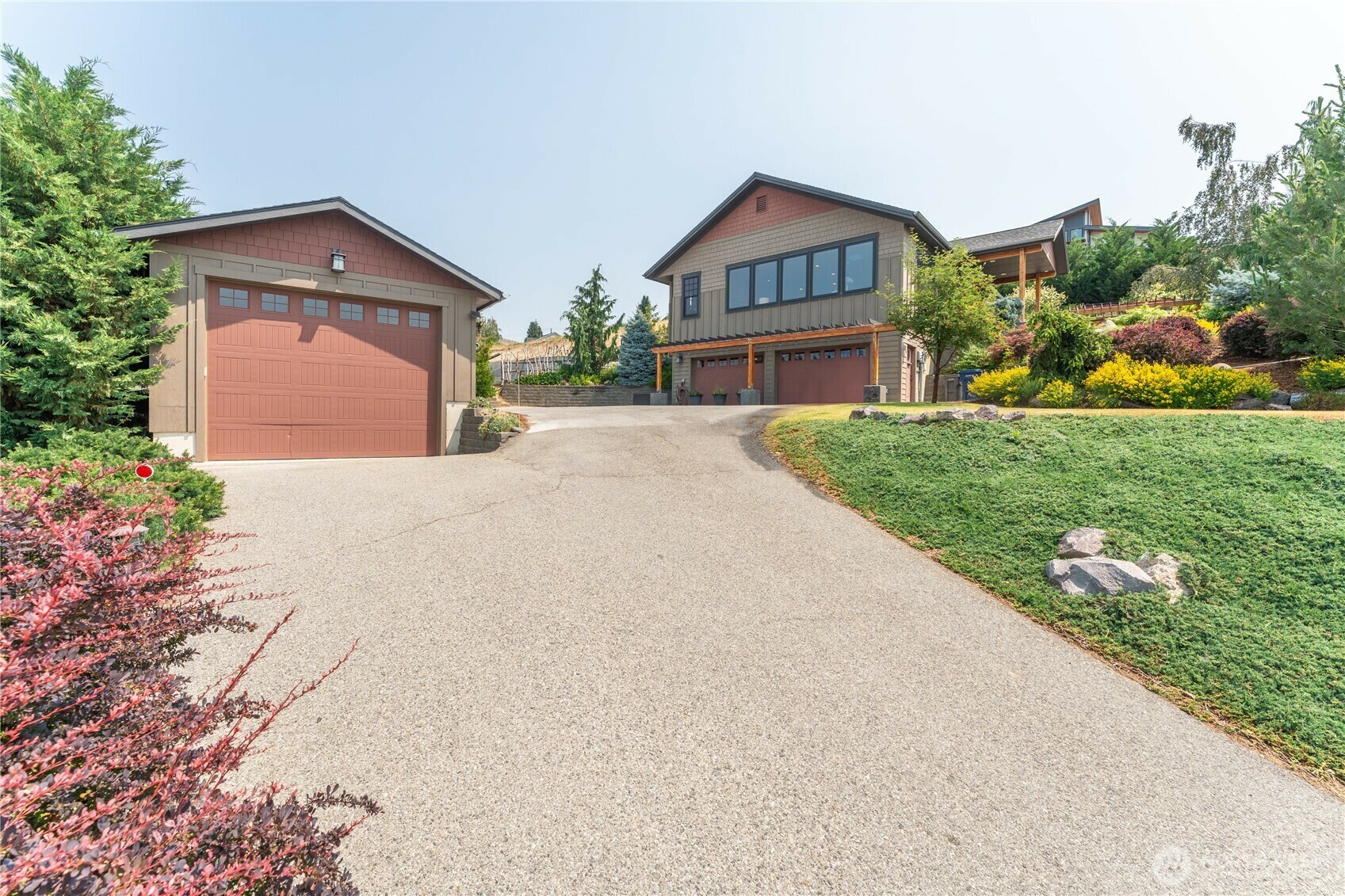 Property Photo: 111 Cascade Place WA 98815