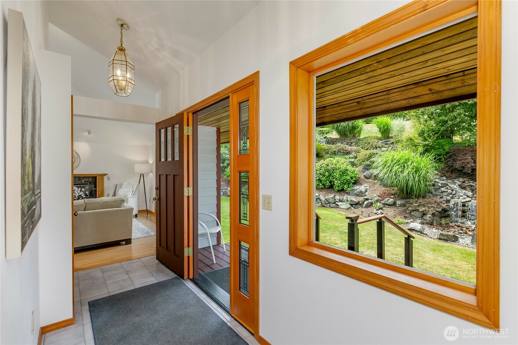 Property Photo: 7401 E Heather Way WA 98203