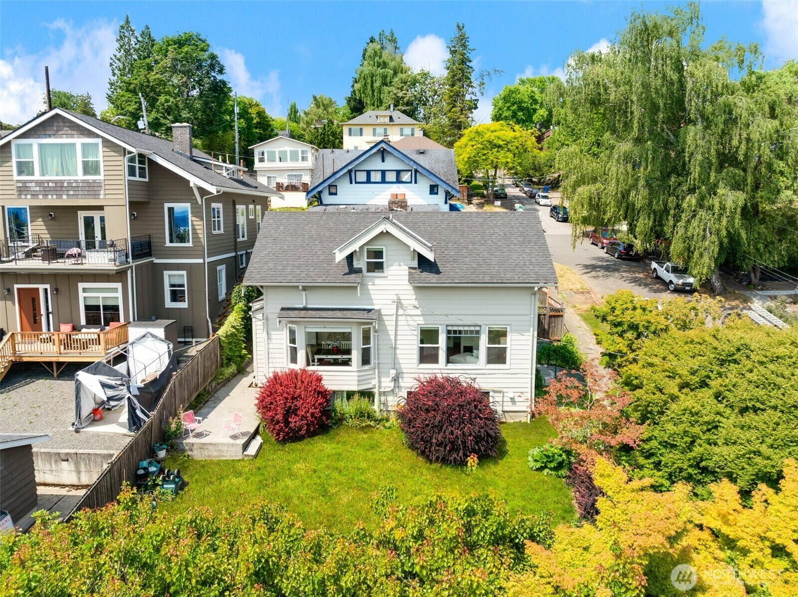 Property Photo: 2407 E Ward Street WA 98112