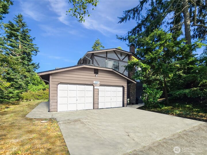Property Photo:  2283  Darvic Place  WA 98277 