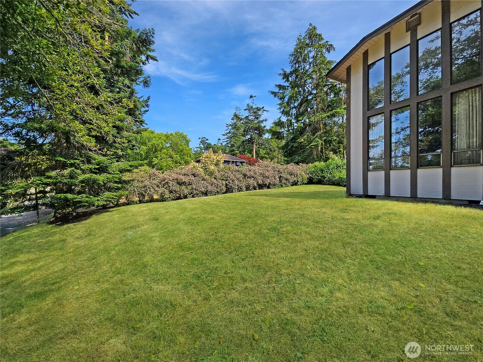 Property Photo: 2283 Darvic Place WA 98277