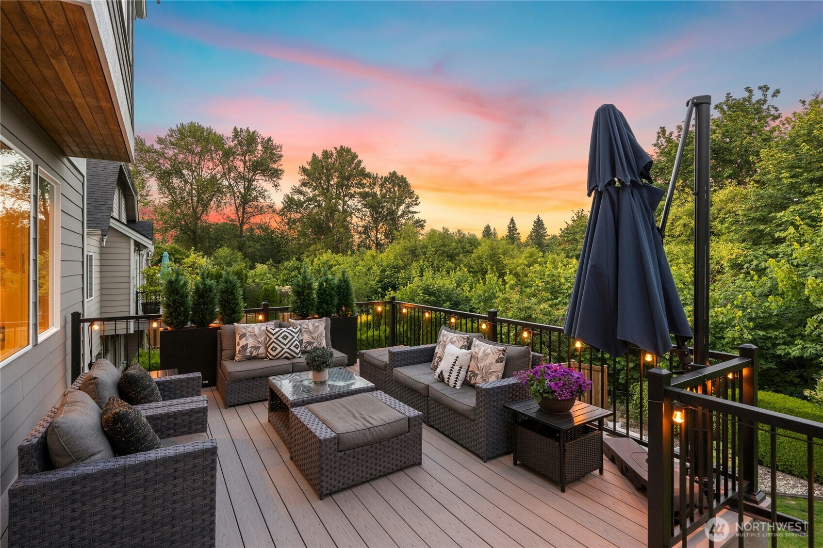 Property Photo:  2848  278th Avenue SE  WA 98075 