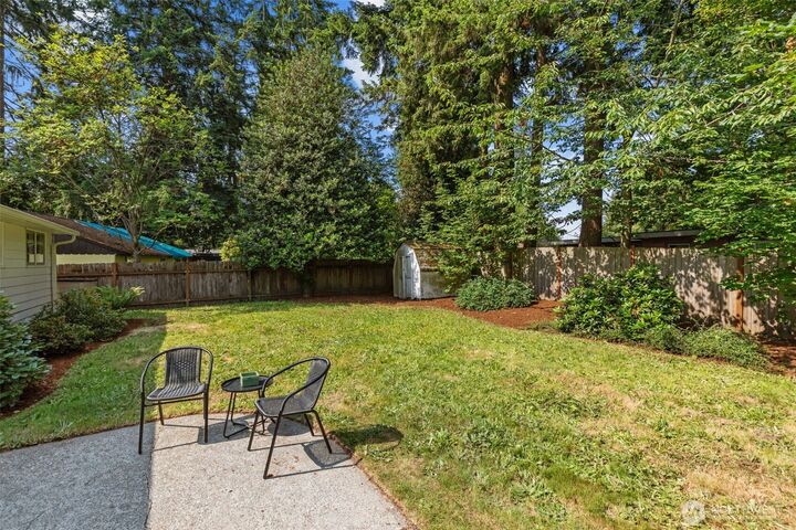 13523  23rd Place NE  Seattle WA 98125 photo