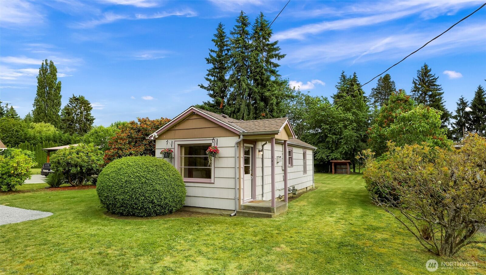 Property Photo:  741  Southern Avenue  WA 98284 