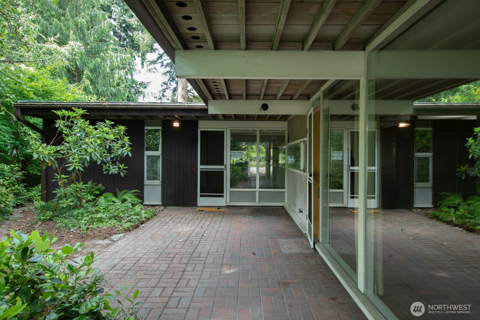 Property Photo: 13017 1st Avenue NE WA 98125