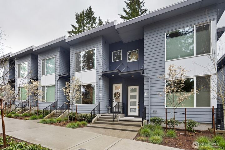 Property Photo:  2132 N  147th Street D  WA 98155 