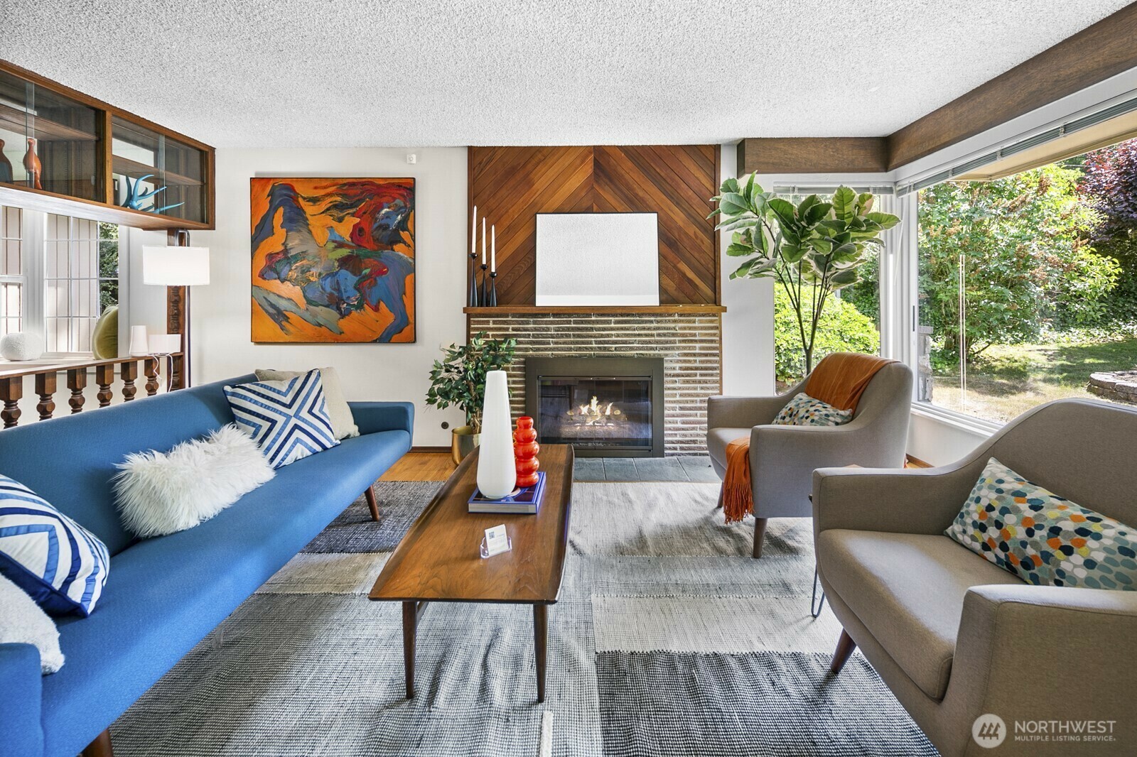 Property Photo: 852 NE 194th Street WA 98155