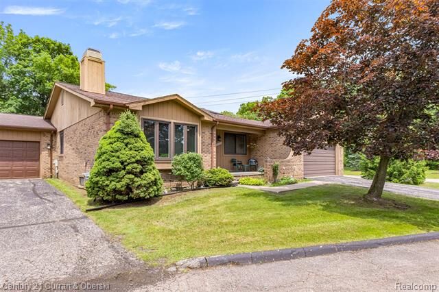 31450 Orchard Brook Court 8  Farmington Hills MI 48336 photo