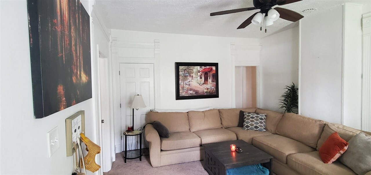 Property Photo: 515 N 19th Street IN 47374