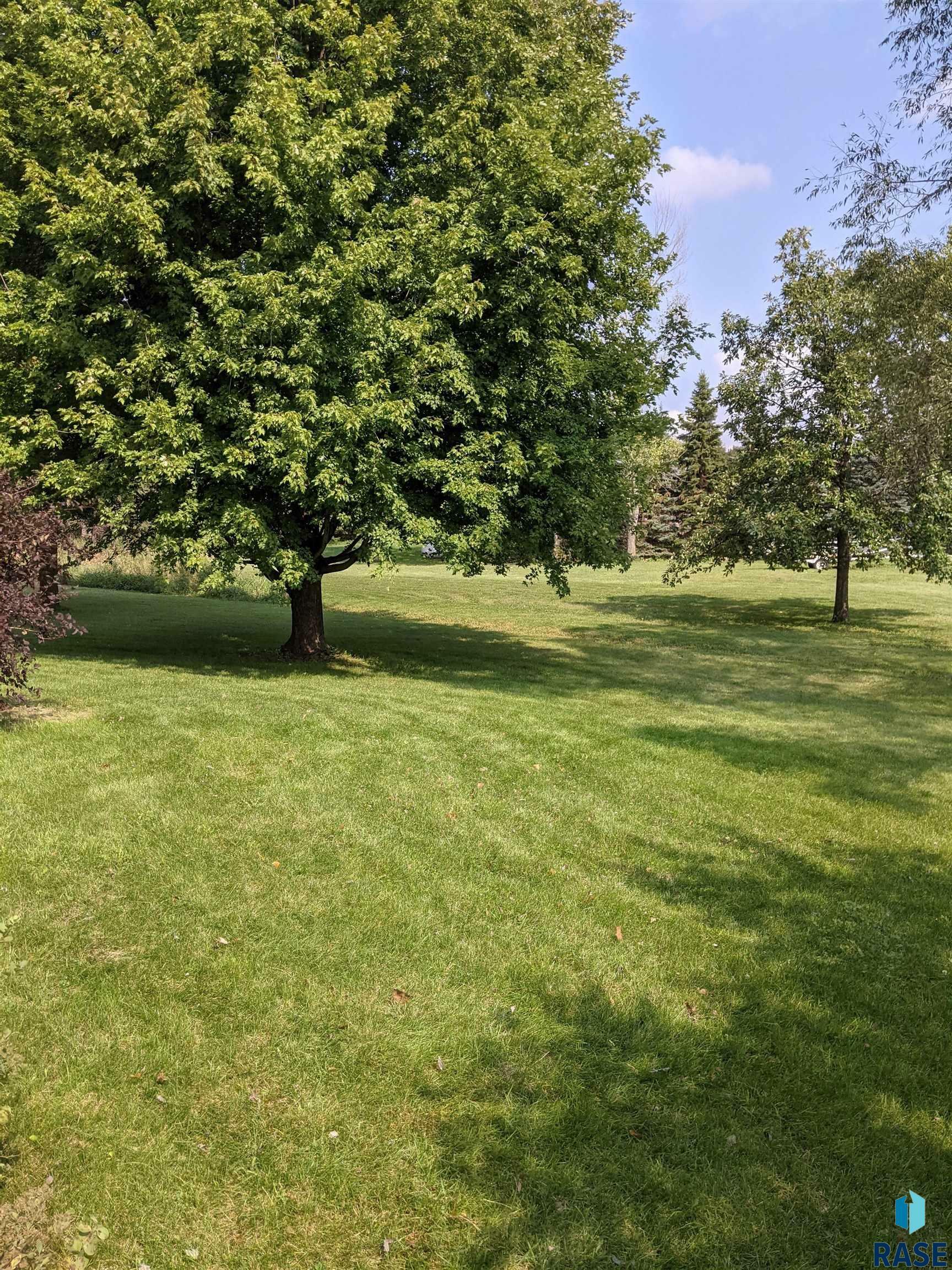 Property Photo: 27033 Revillo Pl SD 57108