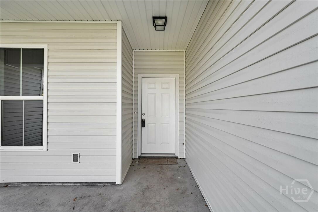 Property Photo: 2005 Washington Street GA 31406