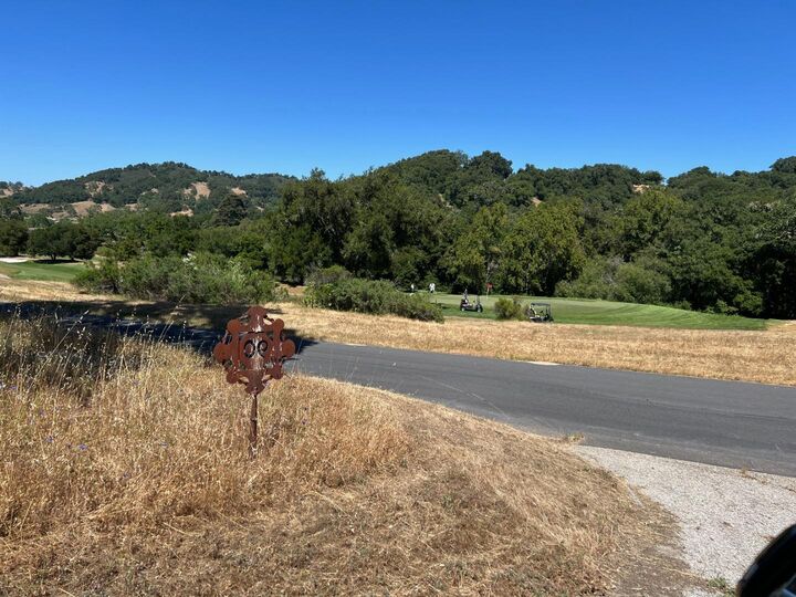 Property Photo:  6 Arroyo Sequoia  CA 93923 