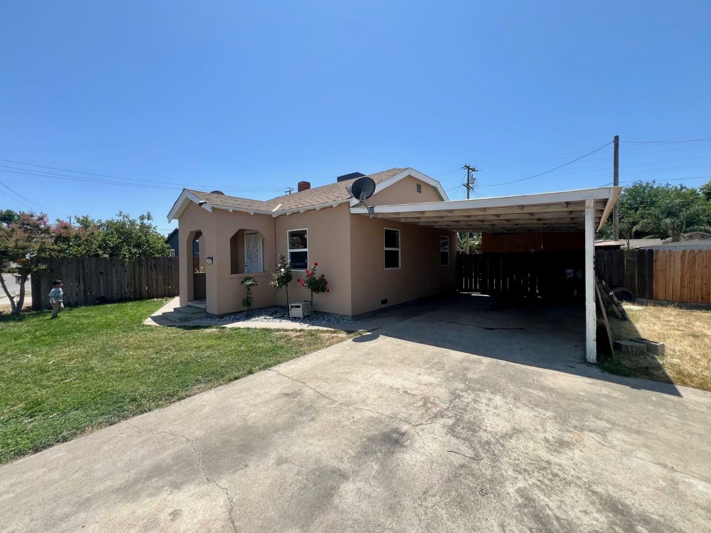 Property Photo: 473 East Avenue CA 95322