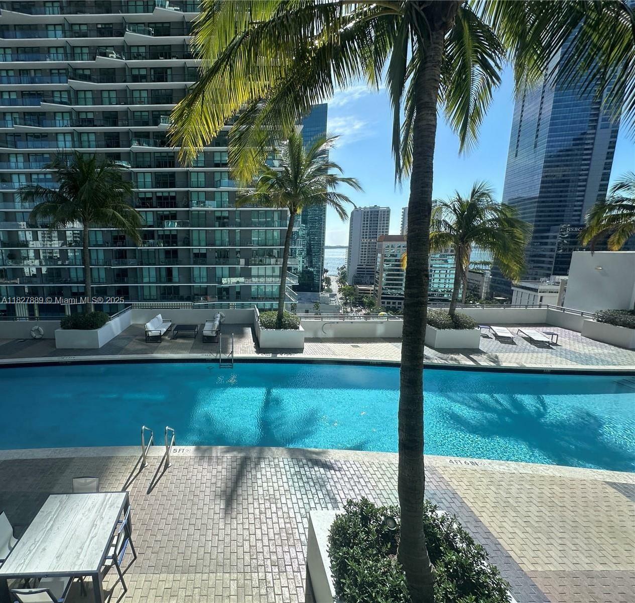 60 SW 13th St 2824  Miami FL 33130 photo