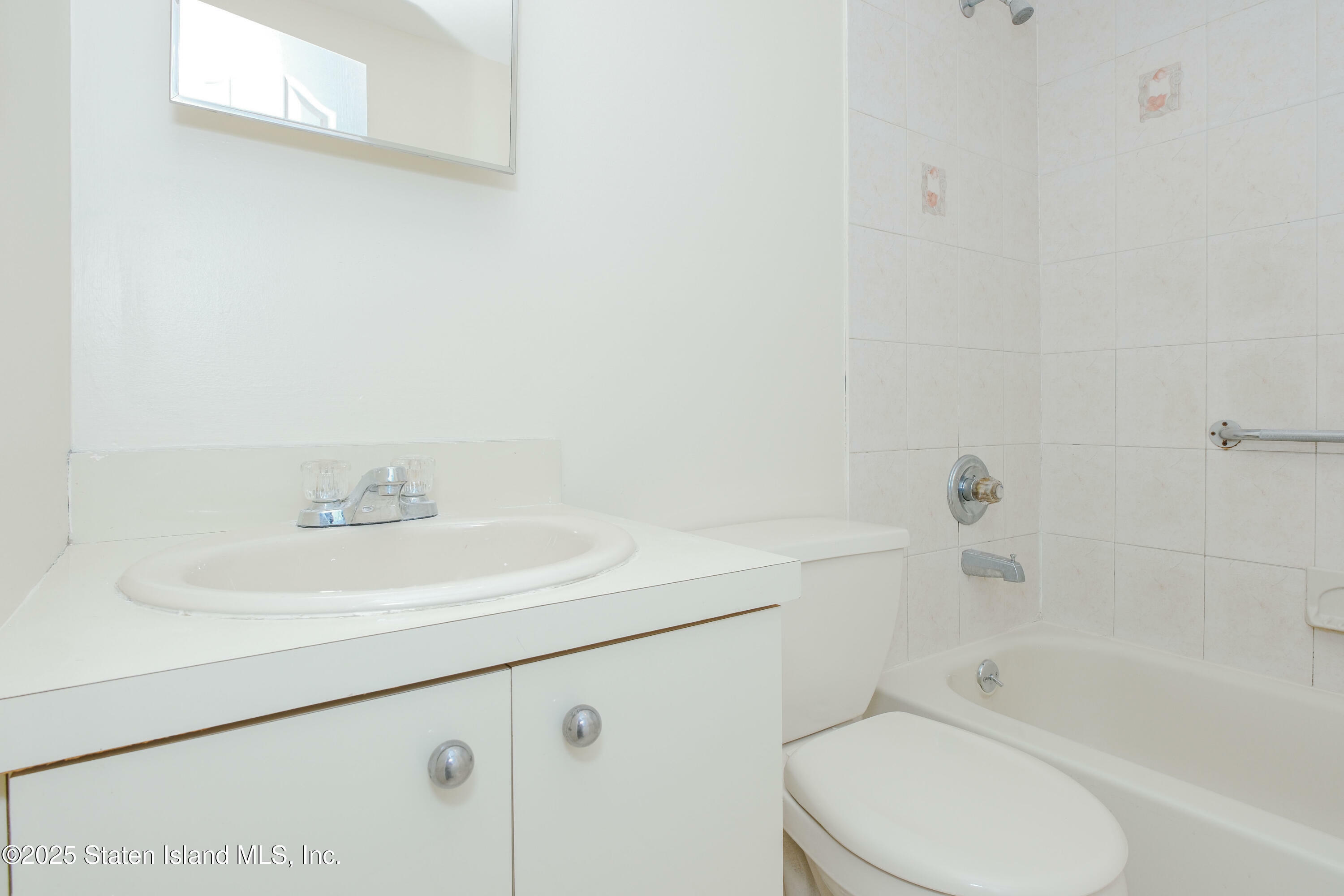 37 Quail Lane  Staten Island NY 10309 photo