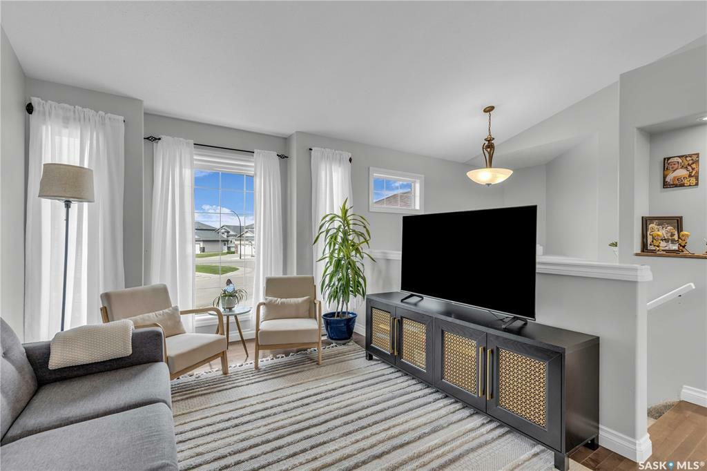 Property Photo: 1403 Korol Mews SK S7R 0E5